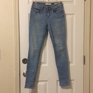 Bullhead Denim Mid Rise Skinny Jeans